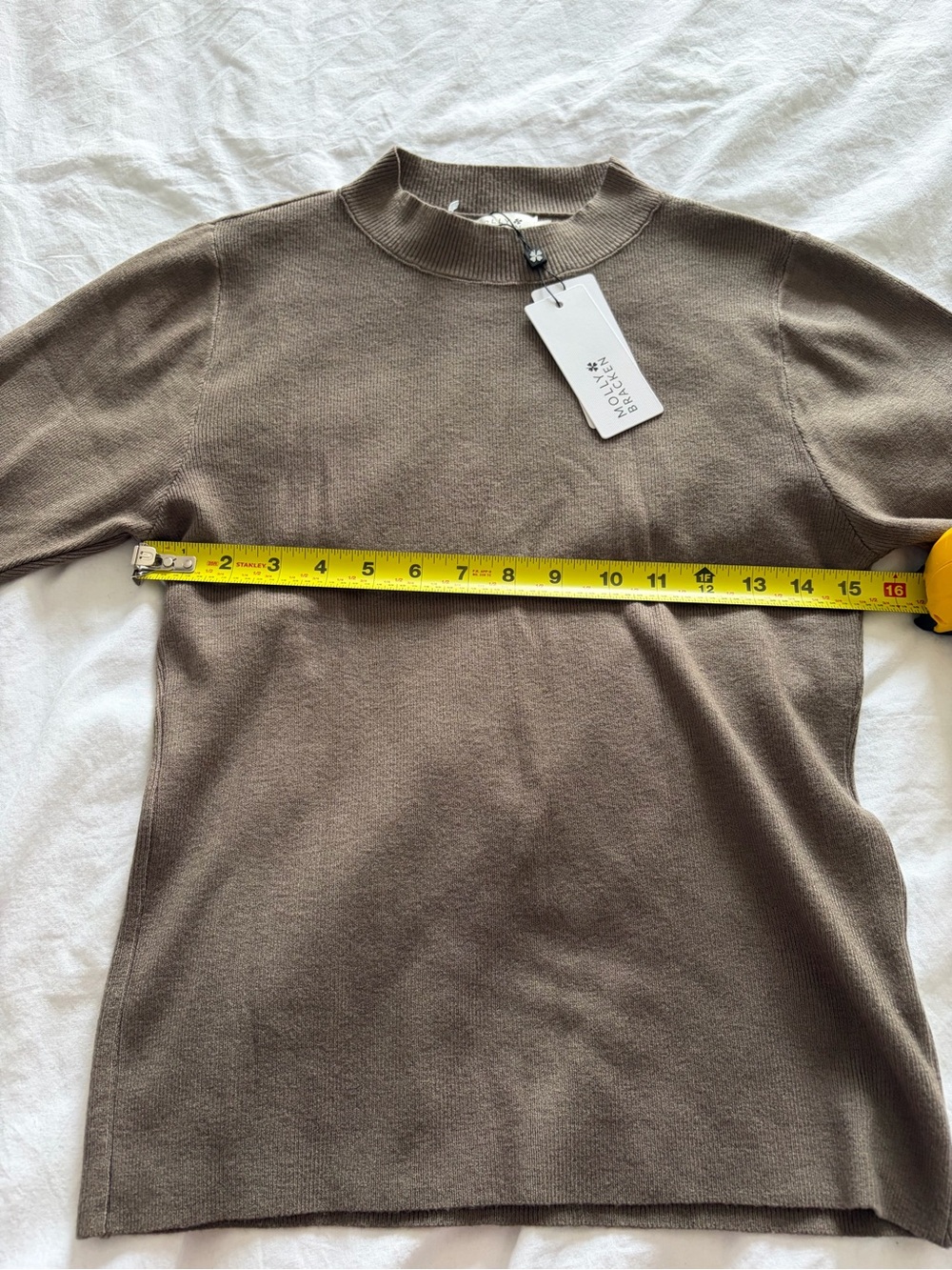 Molly Bracken Khaki Brown Minimalist Short Sleeve Knit Sweater Top Large NWT - Picture 10 of 15